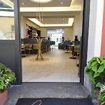 Cavour 30tre - Moderno Per Tradizione Stresa