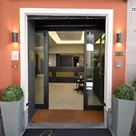 Cavour 30tre - Moderno Per Tradizione
