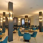 Hotel Cavour 30tre - Moderno Per Tradizione 3*