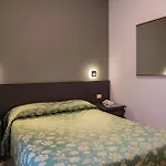 Cavour 30tre - Moderno Per Tradizione Stresa