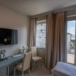 Cavour 30tre - Moderno Per Tradizione 3* Stresa
