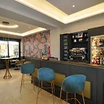 Cavour 30tre - Moderno Per Tradizione ستريزا