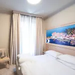 Cavour 30tre - Moderno Per Tradizione Hotel