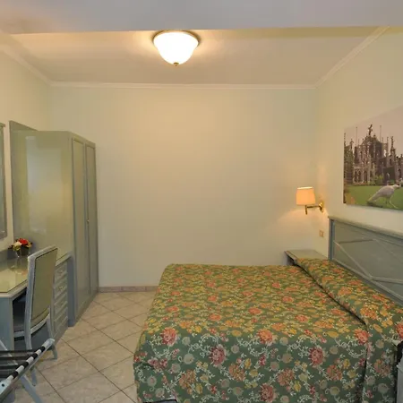 Hotel Moderno 3*
