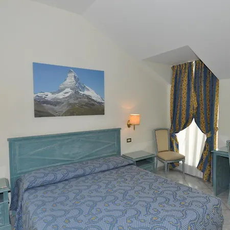 Hotel Moderno 3*