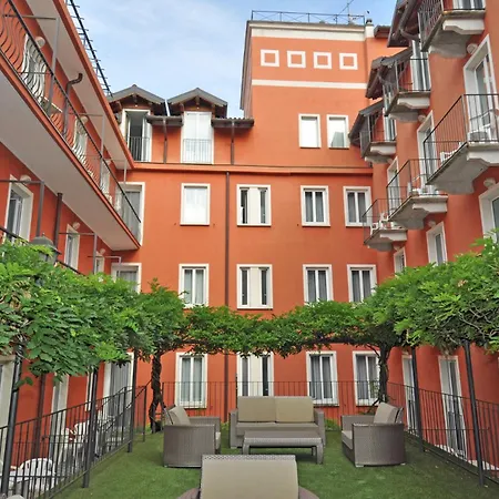 Cavour 30tre - Moderno Per Tradizione Hotell 3*