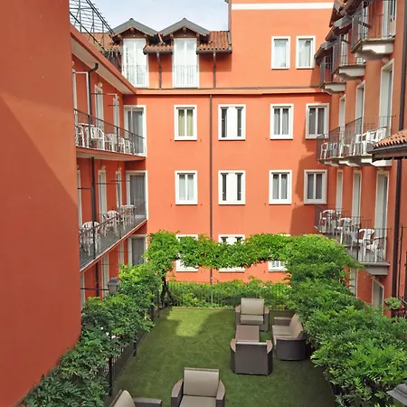 Cavour 30tre - Moderno Per Tradizione Отель Стреза