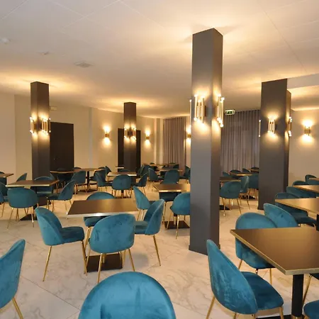 Cavour 30tre - Moderno Per Tradizione 3* Стреза