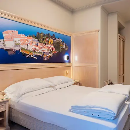 Отель Cavour 30tre - Moderno Per Tradizione