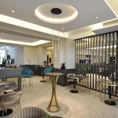 Cavour 30tre - Moderno Per Tradizione Отель