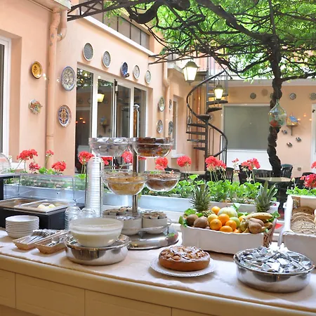 Cavour 30tre - Moderno 斯特雷萨