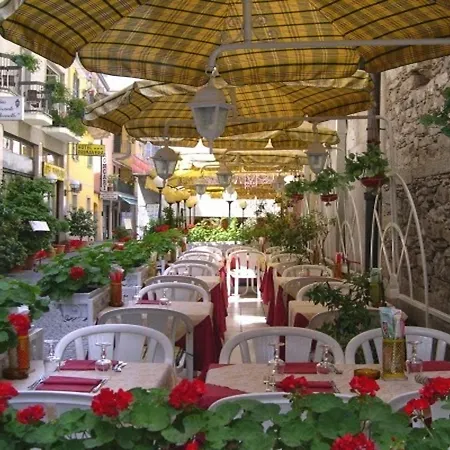 Moderno - Cavour 30tre 3*