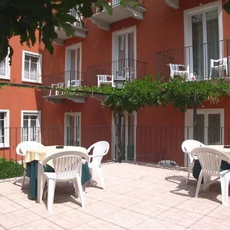 Moderno 3* Stresa