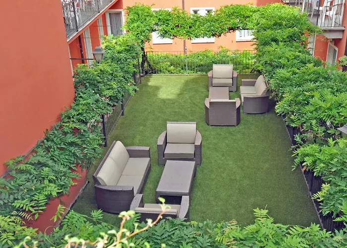 Cavour 30tre - Moderno ホテル 3*