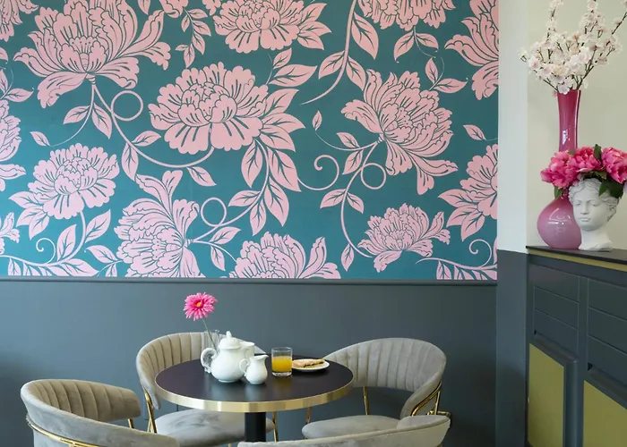 Cavour 30tre - Moderno ホテル 3*