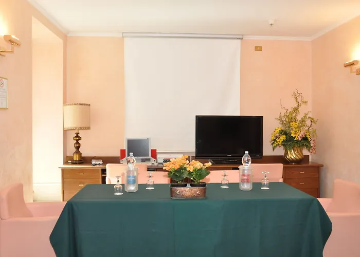 Cavour 30tre - Moderno Hotel