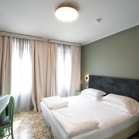 فندق Cavour 30tre - Moderno