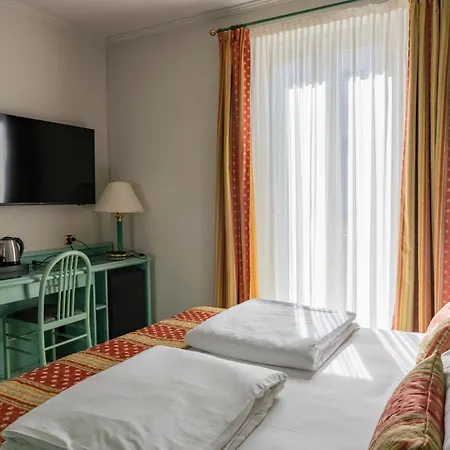 فندق Cavour 30tre - Moderno