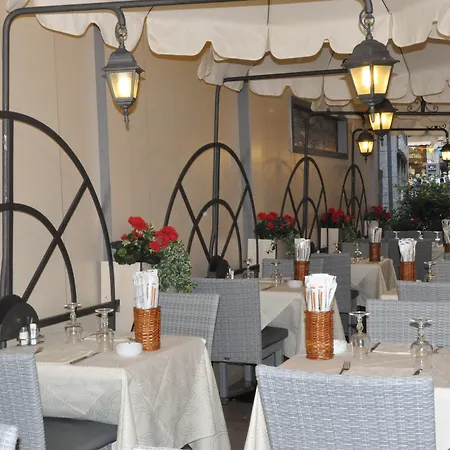 Cavour 30tre - Moderno فندق