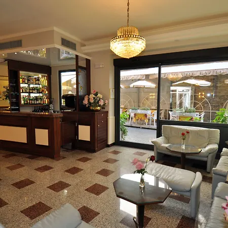 Cavour 30tre - Moderno ستريزا