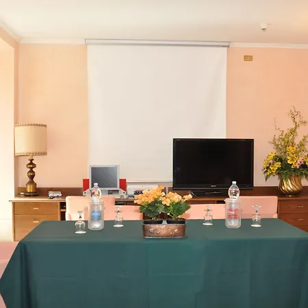 Cavour 30tre - Moderno فندق