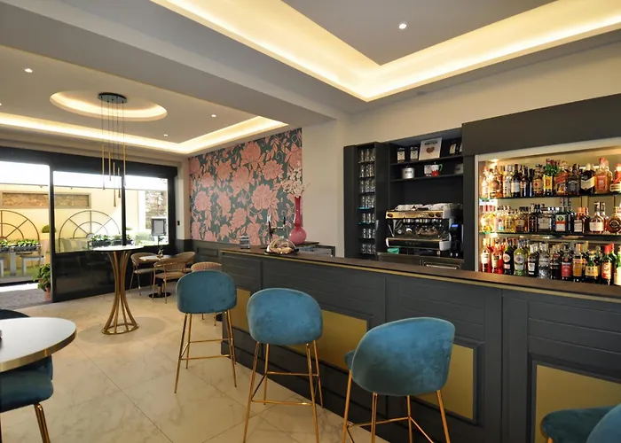 Cavour 30tre - Moderno Stresa